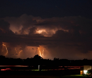 Pioruny, Błyskawice, Noc, Burza