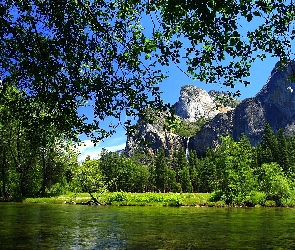Stany Zjednoczone, Stan Kalifornia, Rzeka, Góry, Las, Park Narodowy Yosemite