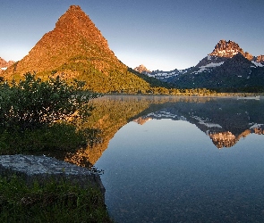 Trawa, Krzewy, Góry, Jezioro