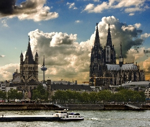 Chmury, Rzeka, Kolonia, Katedra