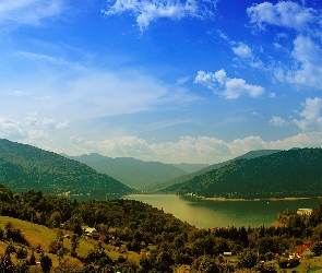 Lasy, Jezioro