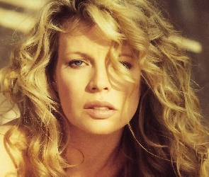 Twarz, Kim Basinger