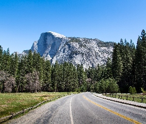 Stany Zjednoczone, Stan Kalifornia, Droga, Góry, Lasy, Park Narodowy Yosemite