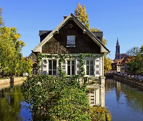 Rzeka, Francja, Zieleń, Dom