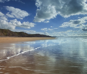 Chmury, Góry, Morze, Plaża