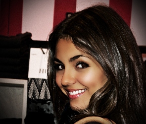 Piękny, Victoria Justice, Makijaż, Uśmiech, Dziewczyna