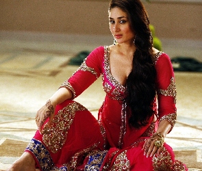 Brunetka, Sukienka, Kareena Kapoor