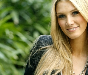 Delta Goodrem, Makijaż, Blondynka, Uśmiech