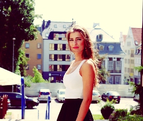 Blondynka, Miasto, Kobieta