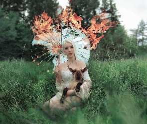 Trawy, Parasol, Blondynka, Kobieta, Owieczka, Płonący