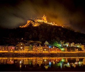 Zamek Reichsburg Cochem, Rzeka, Zamek Cesarski Reichsburg, Niemcy, Noc, Cochem, Światła, Domy