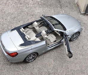 BMW F 13, Wnętrze