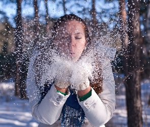 Drzewa, Śnieg, Radosna, Kobieta