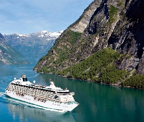 Statek, Fiord Geirangerfjorden, Norwegia, Góry