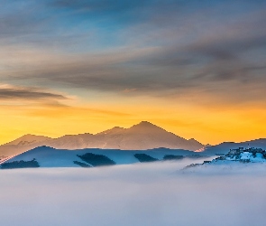 Mgła, Niebo, Góry