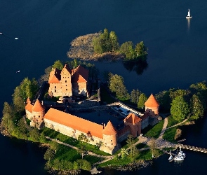 Jezioro Galwe, Litwa, Zamek w Trokach, Troki