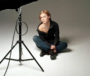 studio, Julia Stiles