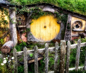 Hobbit, Płotek, Domek