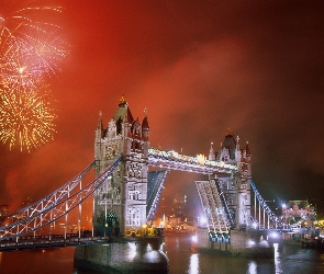 Londyn, Fajerwerki, Tower Bridge