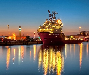 Port, Statek handlowy, Morze