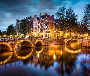 Amsterdam, Mosty, Kamienice, Kanał, Nocą