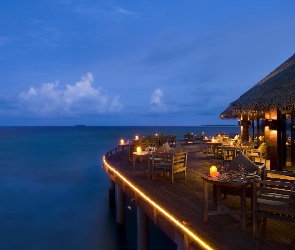 Morze, Bora Bora, Restauracja