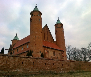 Obronny, Brochów, Kościół
