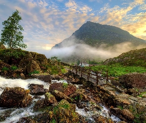 Potok , Mostek, Kamienie, Góry