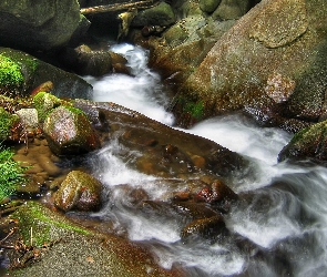 Rzeka, Kamienie