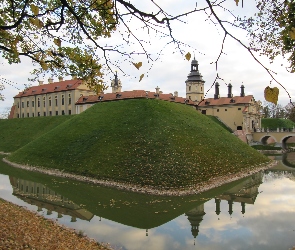 Most, Fosa, Zamek, Nieśwież, Radziwiłłów, Wały