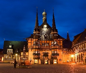 Wernigerode, Ratusz, Kamienice, Rynek, Nocą