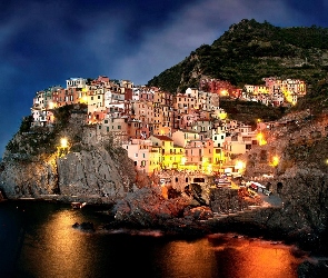 Włochy, Amalfi, Wieczór, Skały, Domy, Morze, Wybrzeże