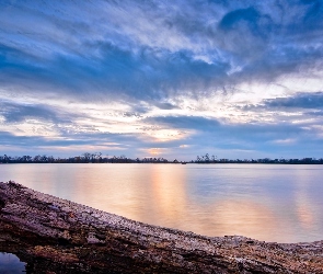 Pień, Słońca, Jezioro, Chmury, Niebo, Zachód