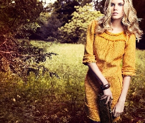 Sukienka, Miodowa, Maryna Linchuk, Torebka