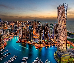 Zjednoczone Emiraty Arabskie, Dubaj, Wieżowiec Cayan Tower, Drapacze chmur, Łodzie, Zachód słońca