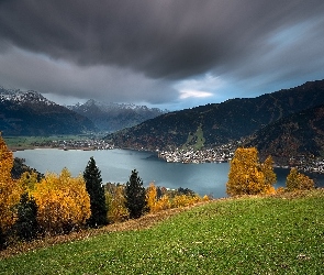 Zachmurzone Niebo, Lasy, Góry, Jezioro