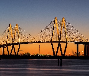 Most, Oświetlony