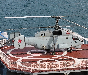 Lotniskowiec, Morze, Helikopter