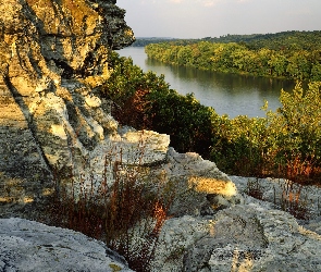 Skały, Rzeka