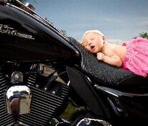 Harley-Davidson, Motor, Śpiąca, Dziewczynka