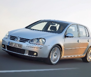 Volkswagen Golf 5, drzwi 5