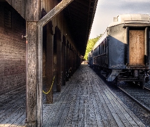 Pociąg, Peron