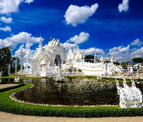 Biała, Tajlandia, Świątynia Wat Rong Khun