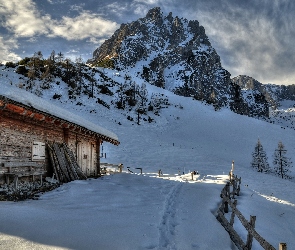 Dom, Zima, Góry