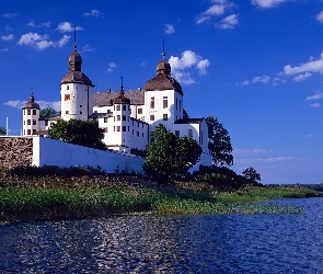 Zamek, Rzeka