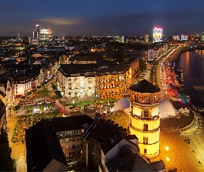 Dusseldorf, Niemcy, Miasto nocą