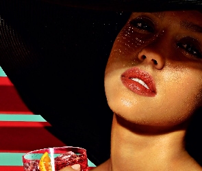 Drink, Kapelusz, Jessica, Alba