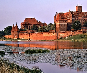 Malbork, Łódka, Nogat, Rzeka, Zamek