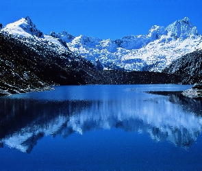 Góry Andy, Jezioro, Szczyt Alpamayo