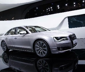 Audi A8 D4, Hybrid